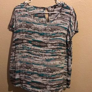 Multi colored shirt sleeve shirt